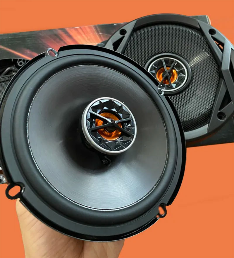 2. Loa cánh JBL CUB5020: 2.950.000 VNĐ