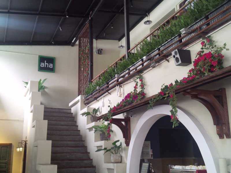 Loa vệ tinh quán cafe có diện tích nhỏ hơn 120m2